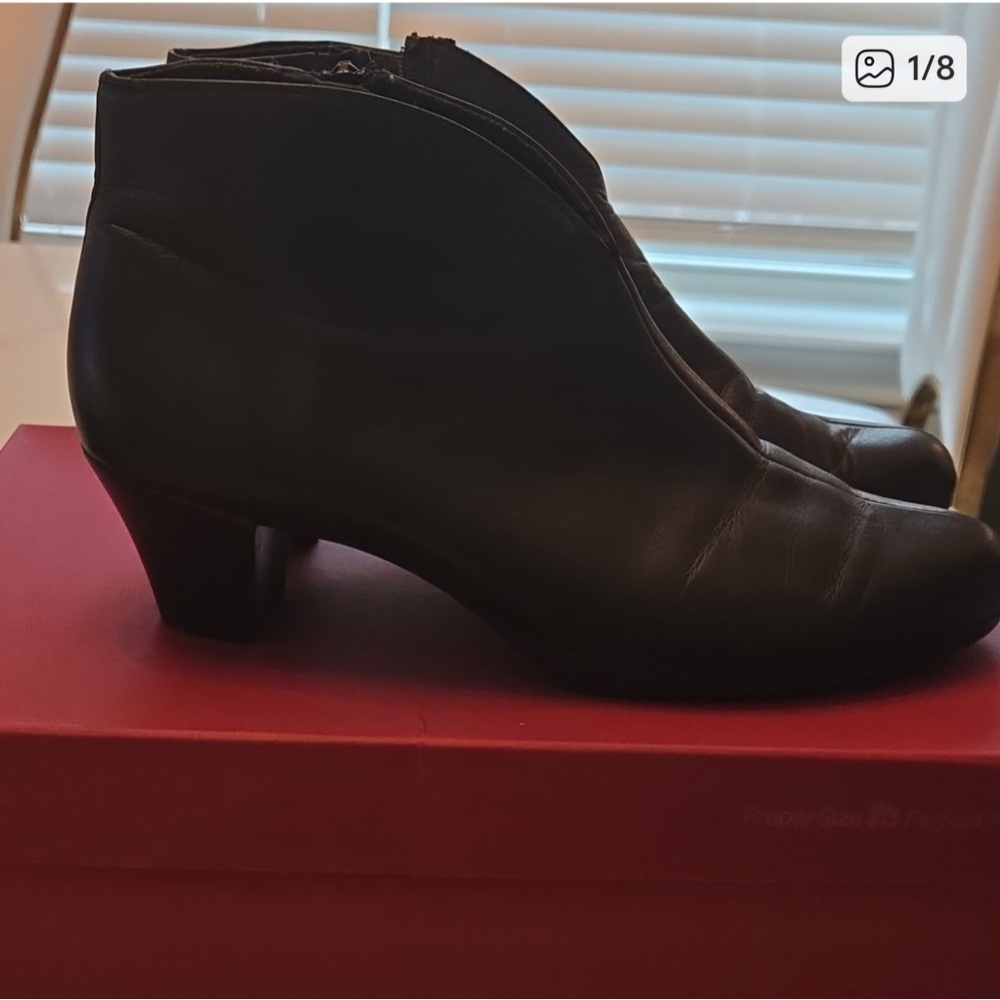 MUNRO ROBYN BLACK GENUINE LEATHER SIDE ZIP ANKLE BOOTS